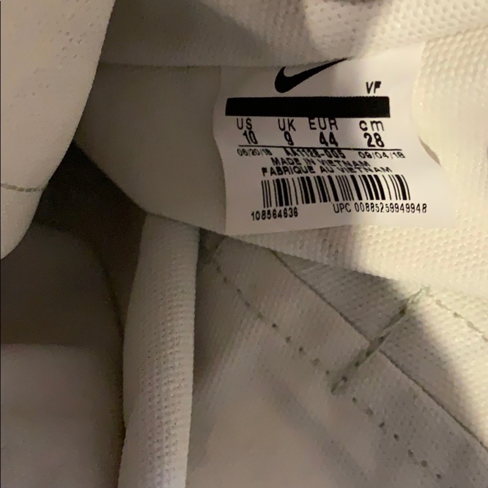 Nike - Picture 6 of 6